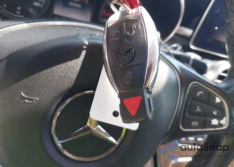 2015 Mercedes-Benz C 300 4Matic/Luxury 4Matic/Sport 4Matic из США, поврежденный, VIN 55SWF4KB7FU007406